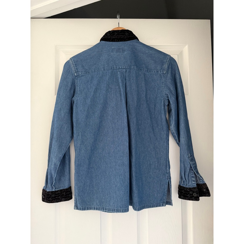 Vintage Talbots Denim Button Down Shirt Black Velvet Details 90s Moms cottage - Picture 5 of 5